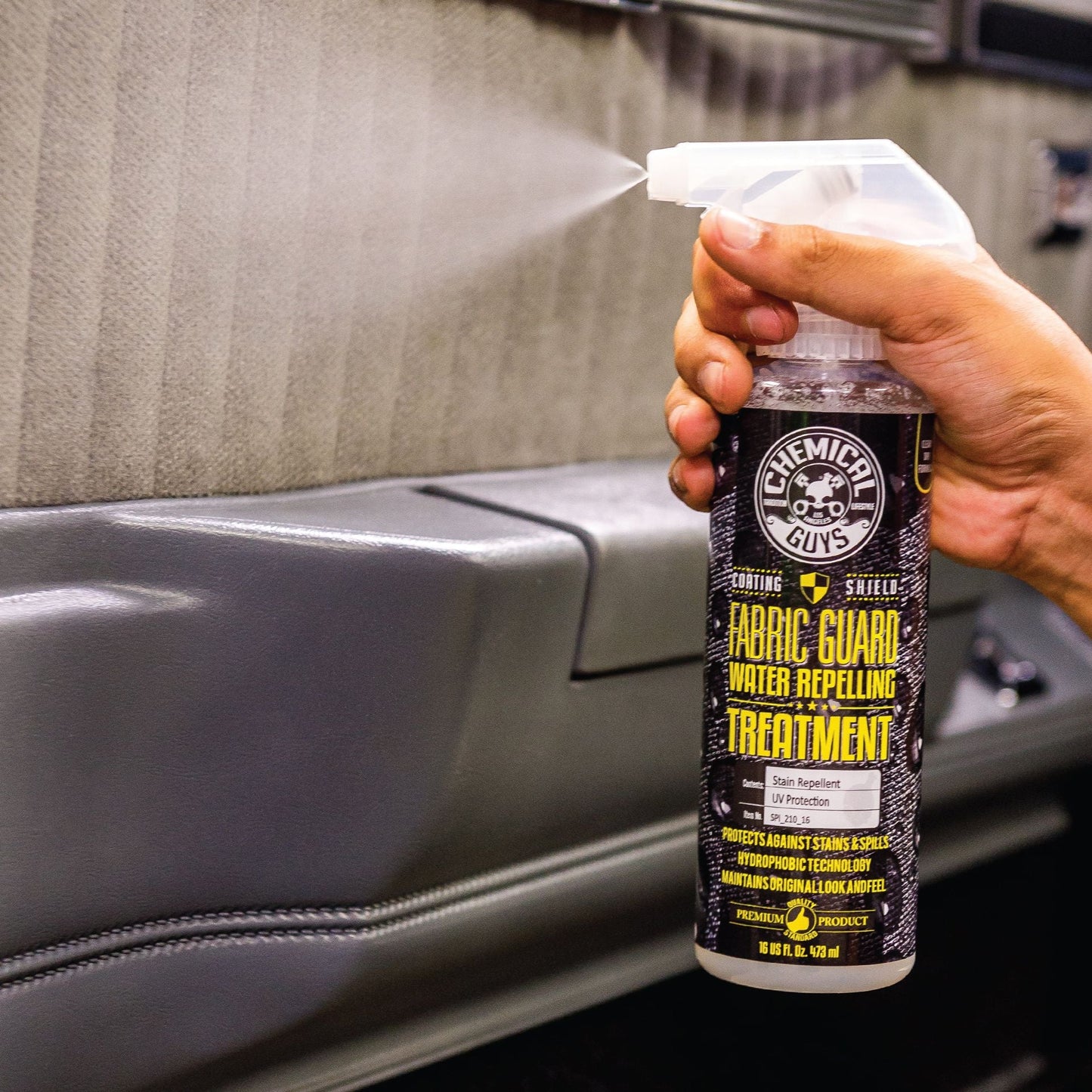 Chemical Guys Fabric Guard Water Repelling Treatment 473ml (16oz)